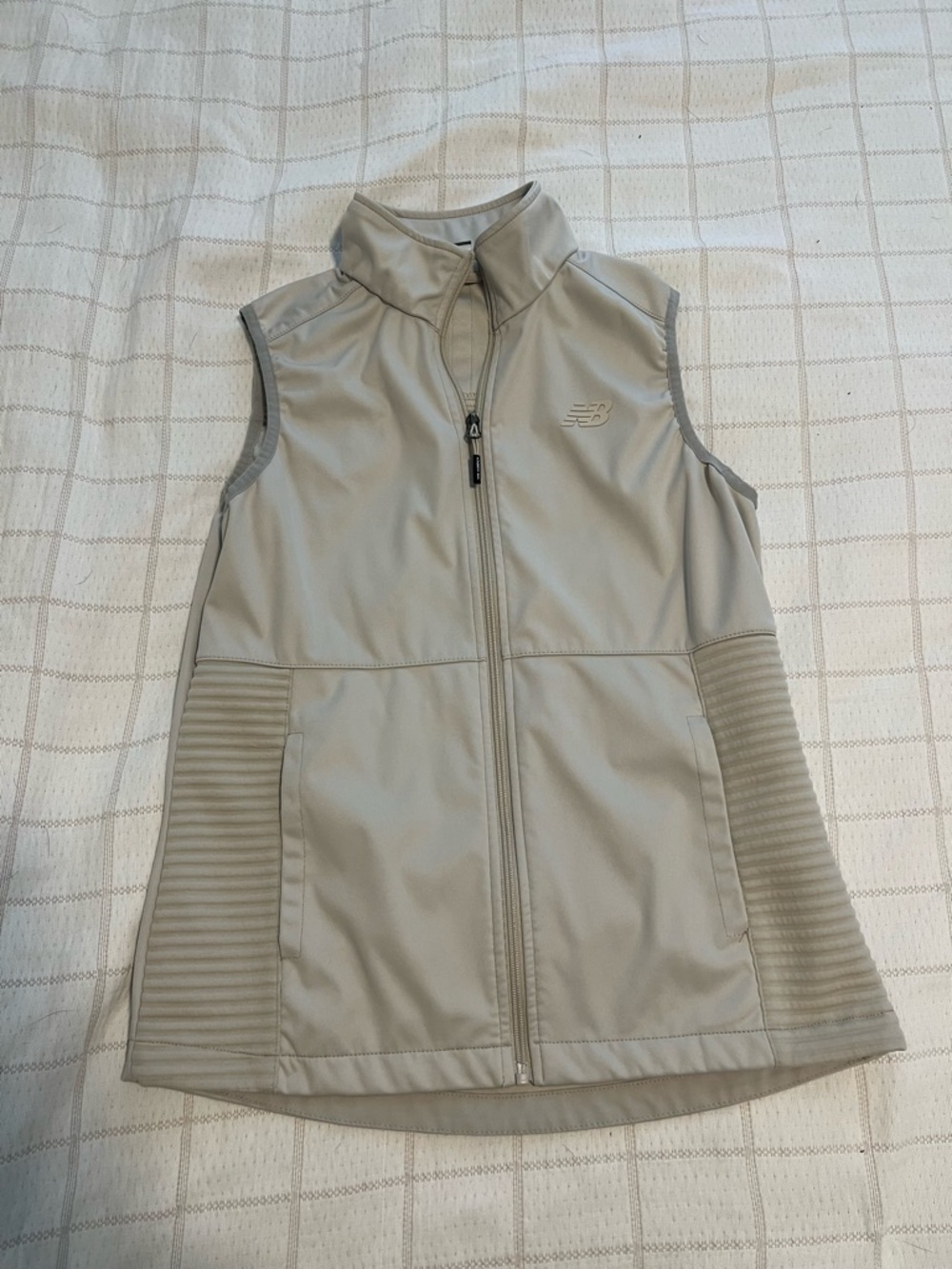 New Balance Women's Light Beige Sleeveless Performance Vest